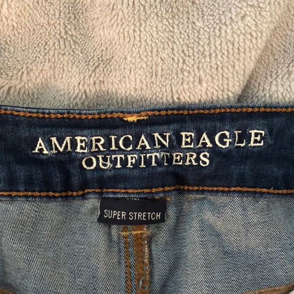 AEO jean shorts - Picture 3 of 4